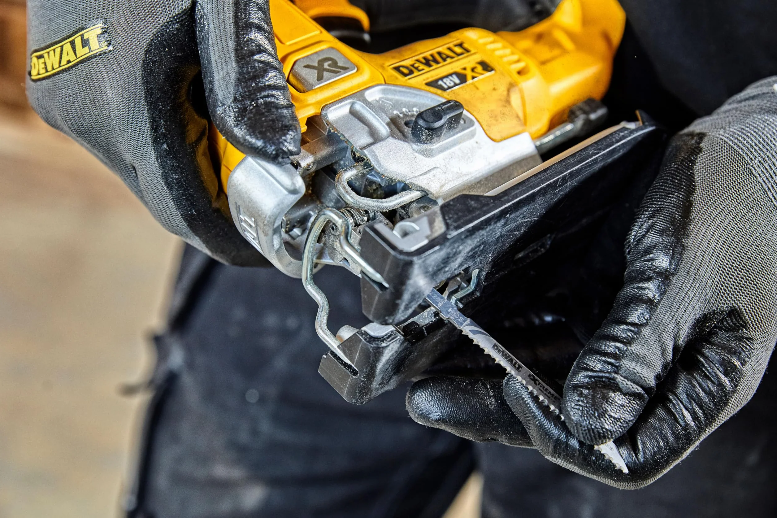 Dewalt Wyrzynarka Akumulatorowa 135 mm Żółty