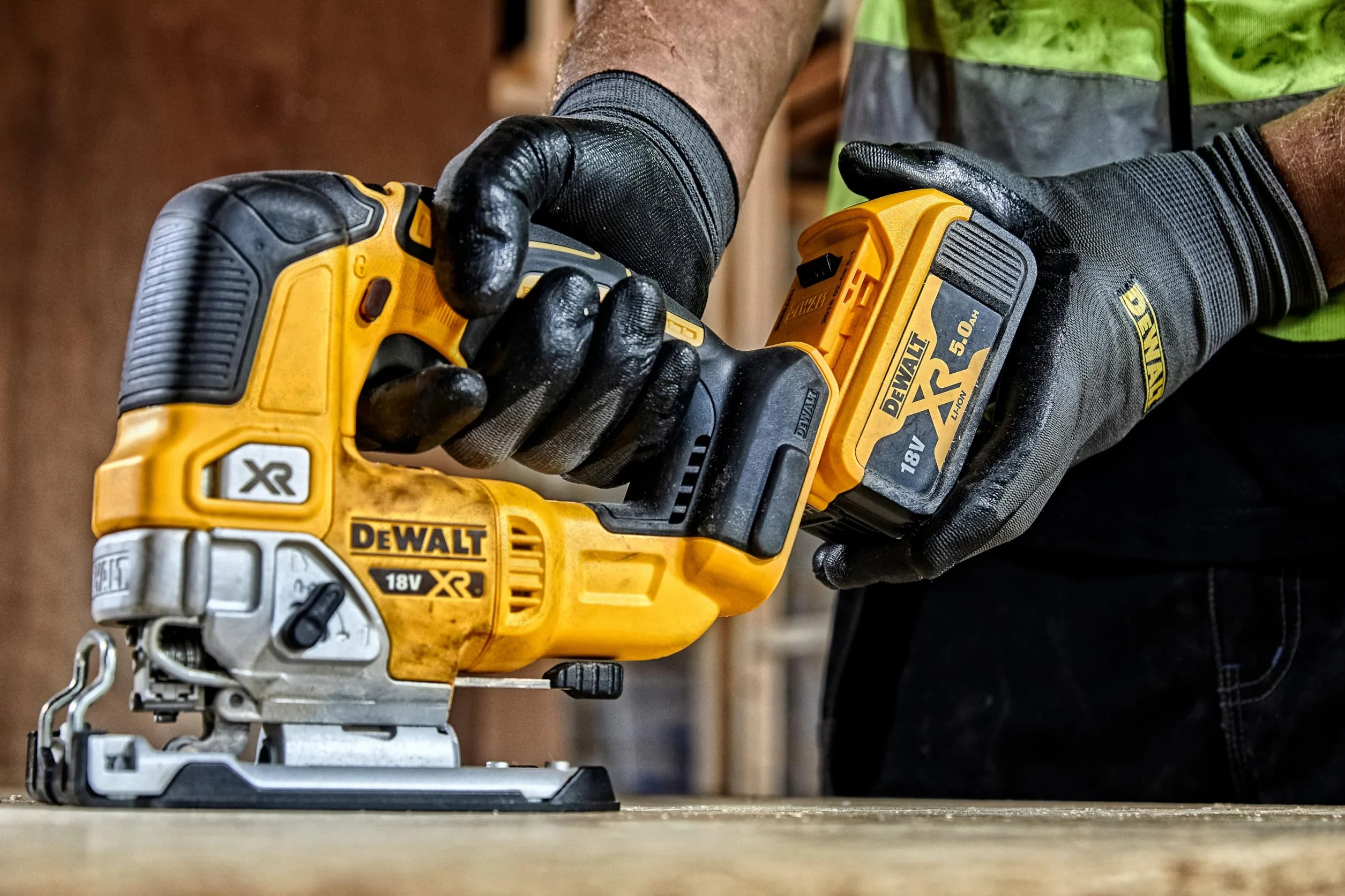 Dewalt Wyrzynarka Akumulatorowa 135 mm Żółty