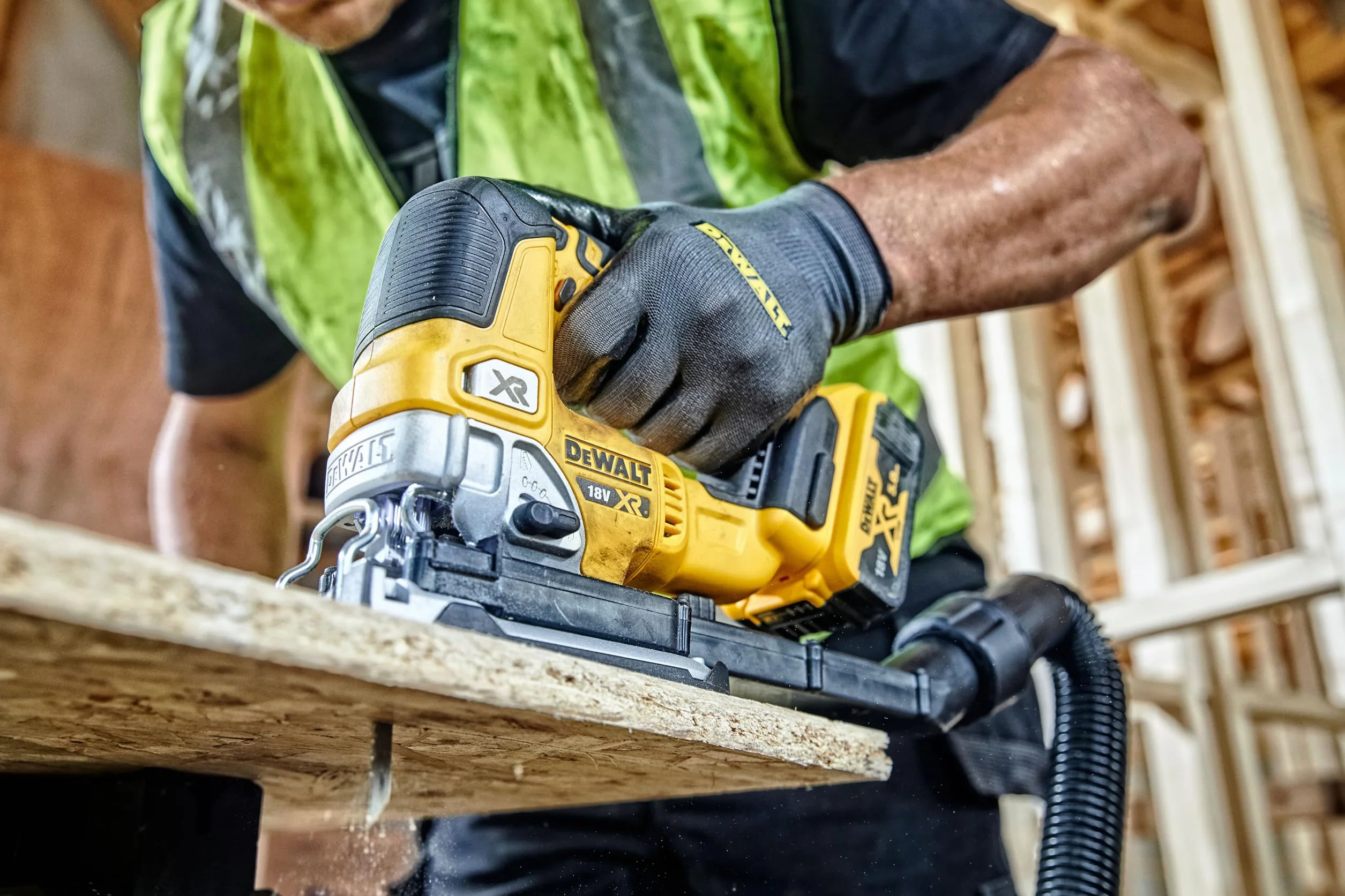 Dewalt Wyrzynarka Akumulatorowa 135 mm Żółty