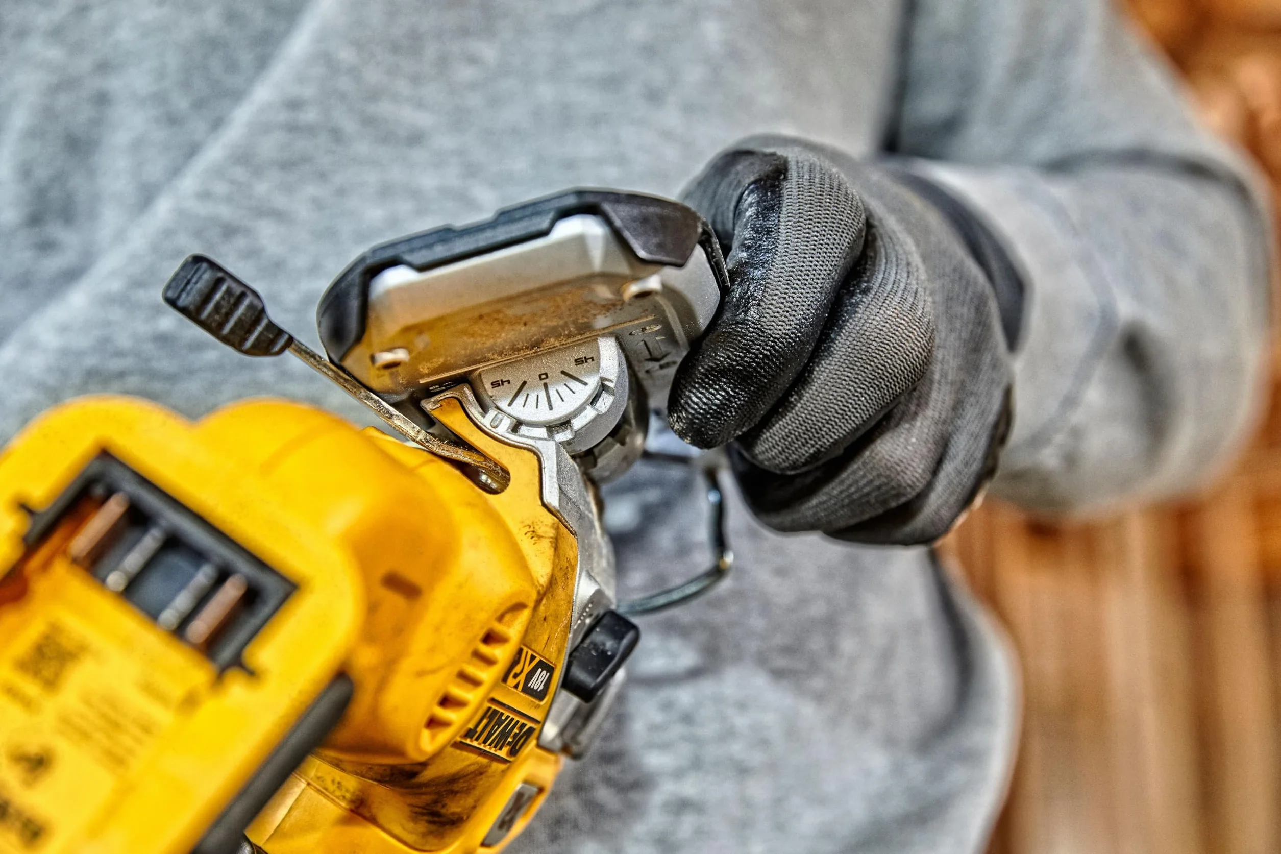 Dewalt Wyrzynarka Akumulatorowa 135 mm Żółty